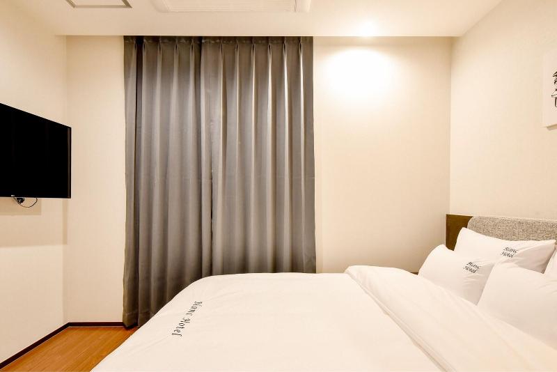 Blanc Business Hotel image