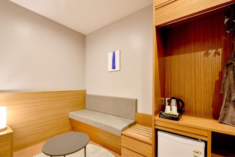 Blanc Business Hotel image