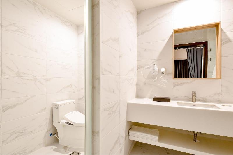 Blanc Business Hotel image