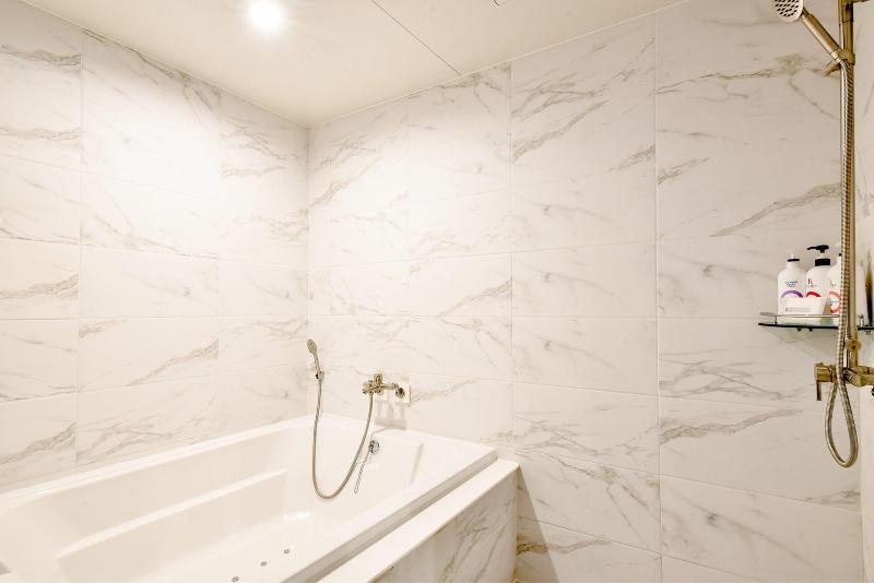 Blanc Business Hotel image