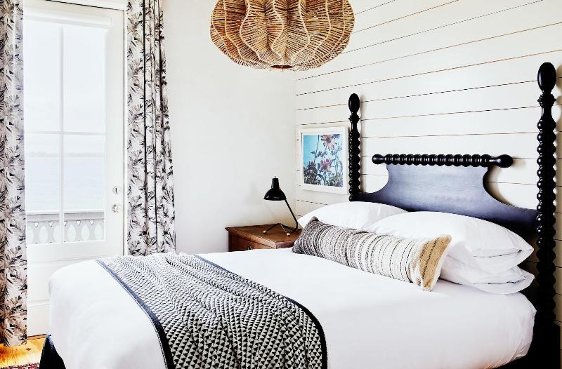 Block Island Beach House image 6