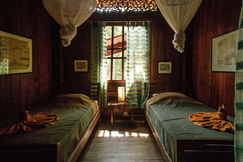 Rajabori Villas image