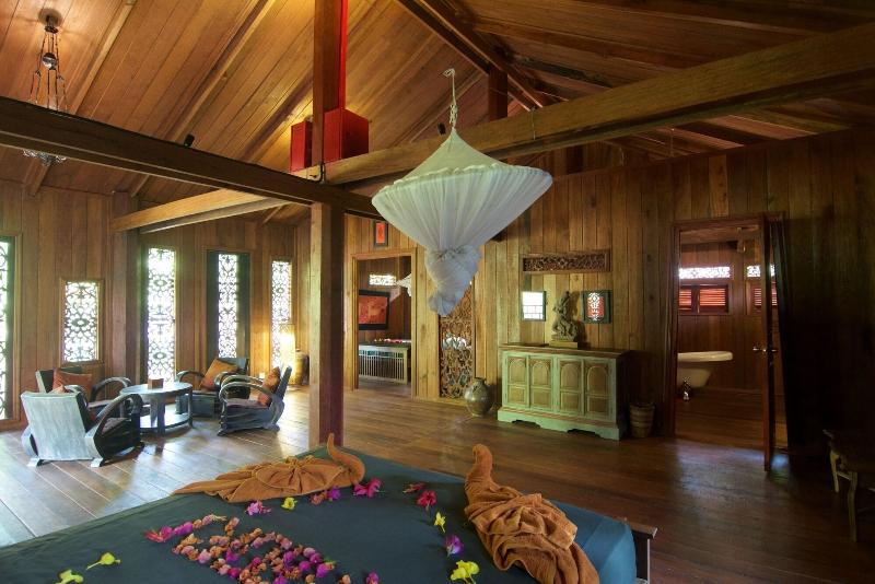 Rajabori Villas image