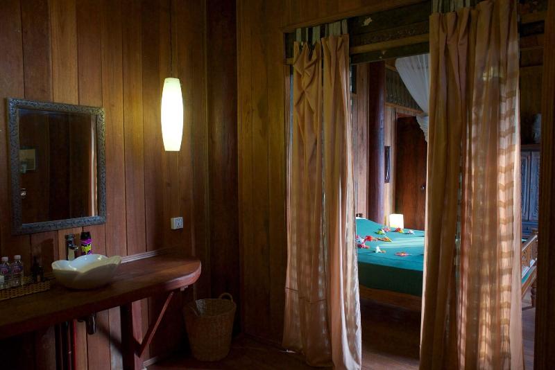 Rajabori Villas image