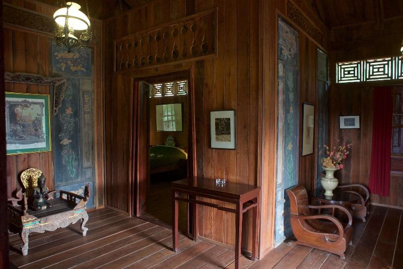 Rajabori Villas image