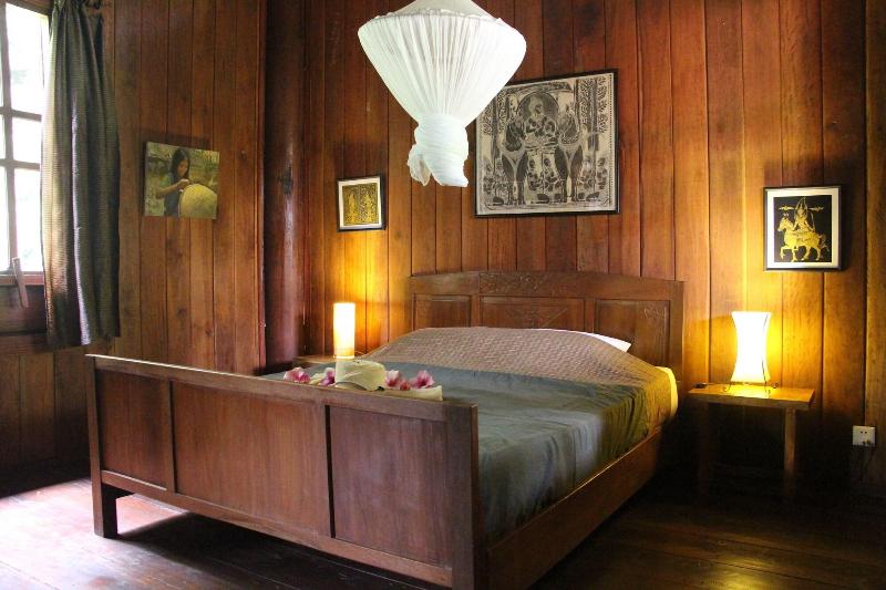 Rajabori Villas image