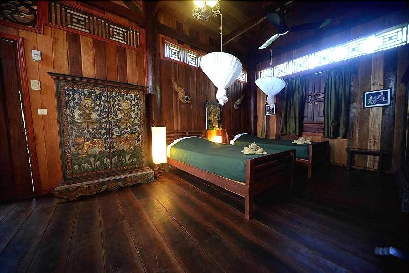 Rajabori Villas image