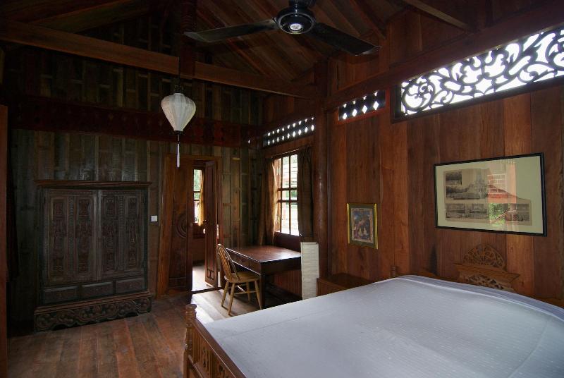 Rajabori Villas image