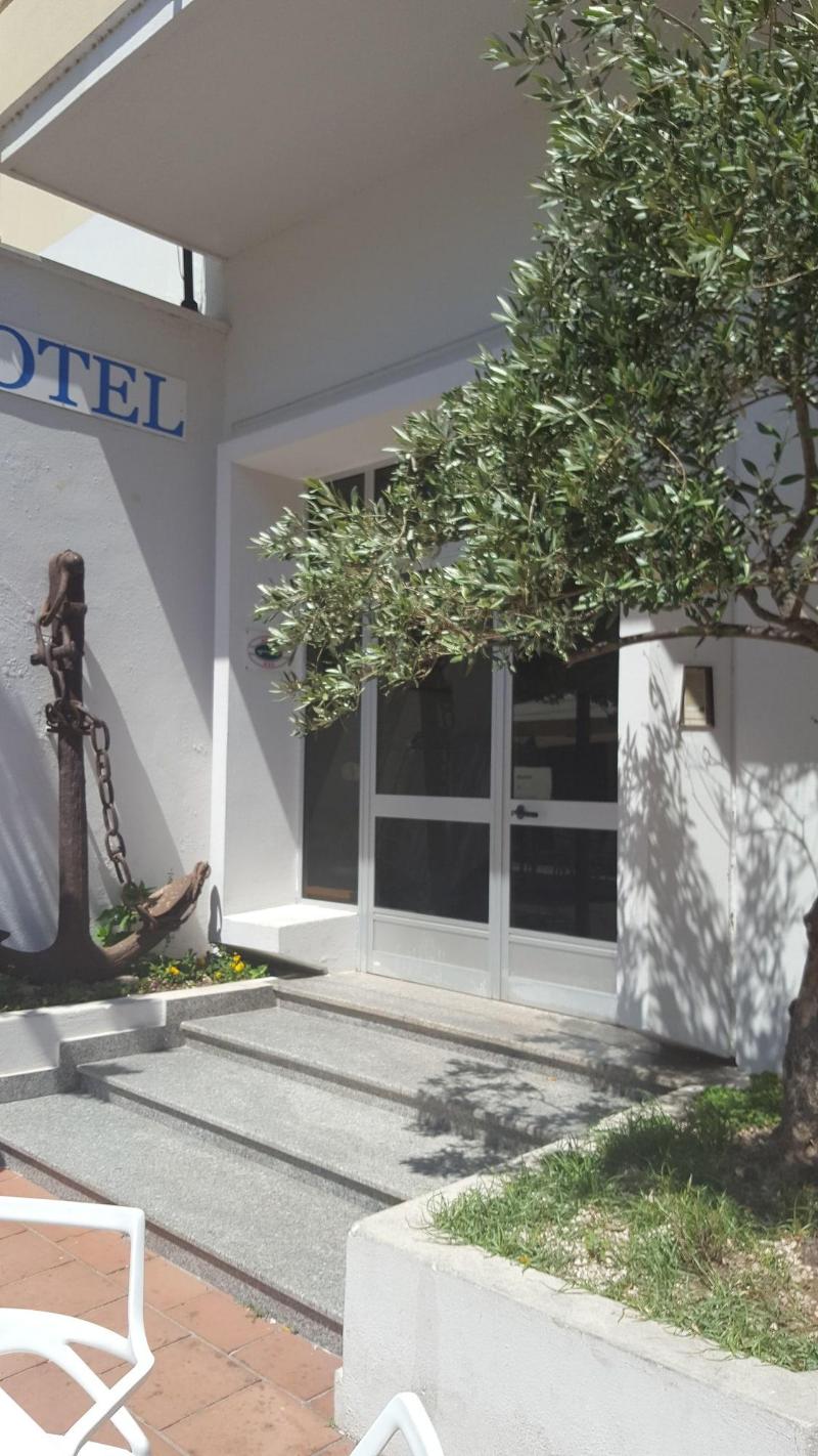 Hotel L'Ancora image