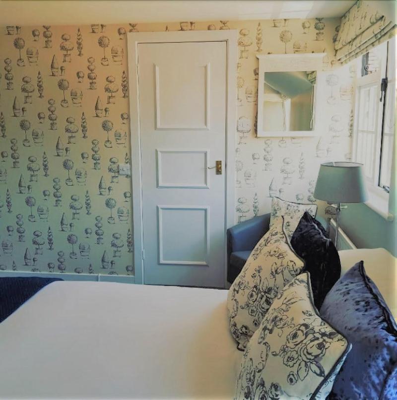 Random Hall Hotel image