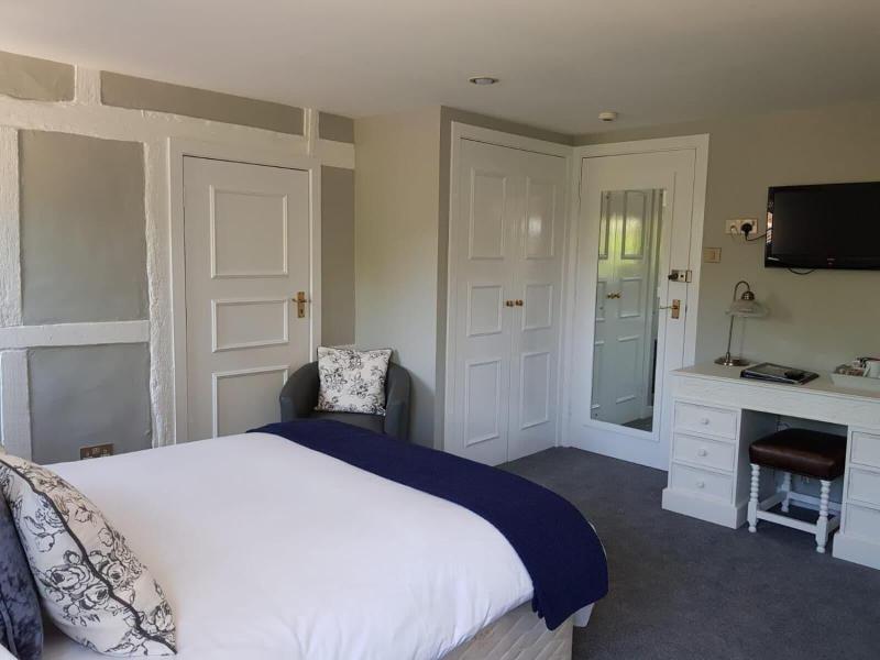 Random Hall Hotel image