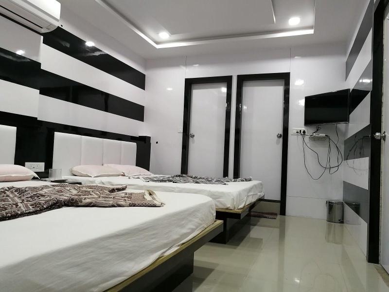Hotel Laabh image