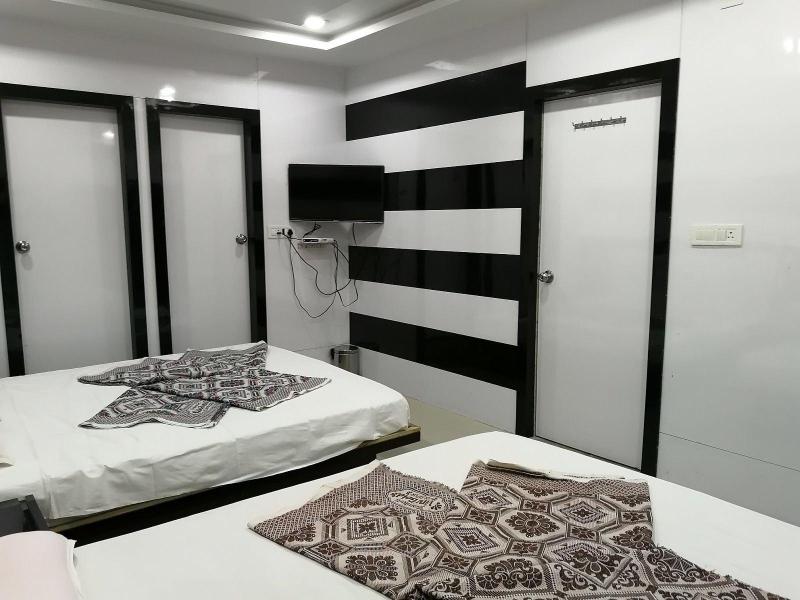 Hotel Laabh image