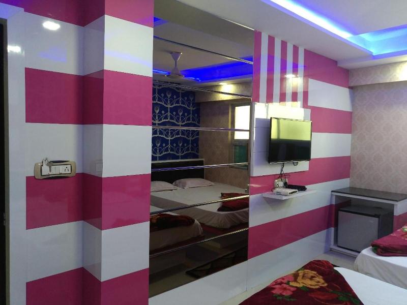 Hotel Laabh image