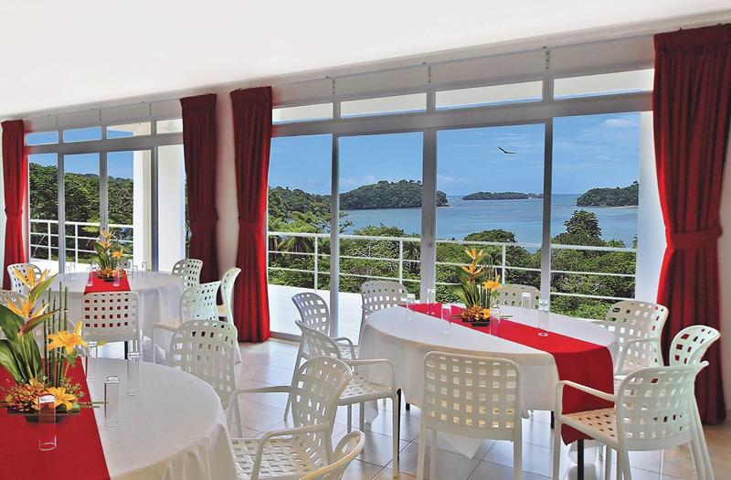 Bocas Del Mar Hotel image