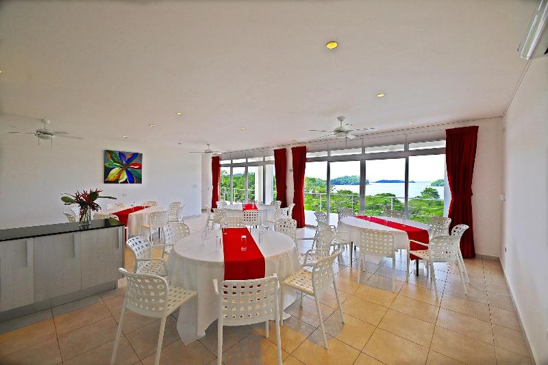 Bocas Del Mar Hotel image