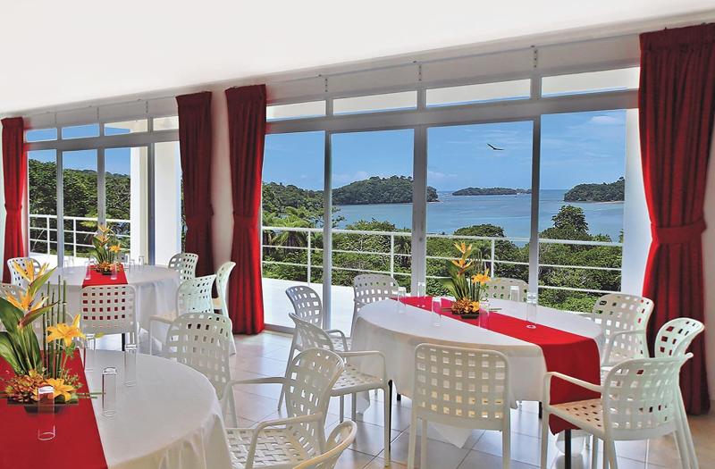 Bocas Del Mar Hotel image