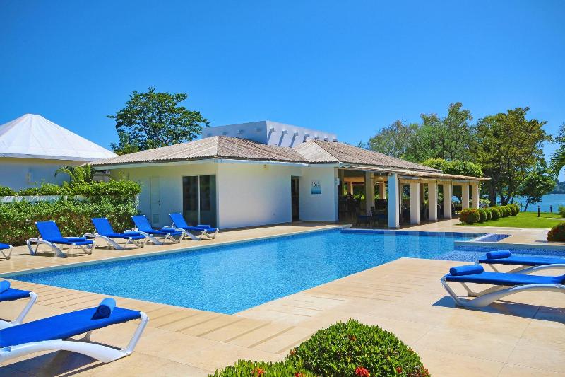 Bocas Del Mar Hotel image