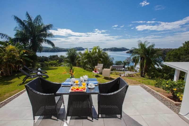 Bocas Del Mar Hotel image