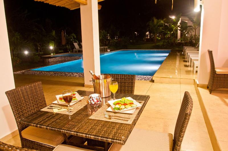 Bocas Del Mar Hotel image