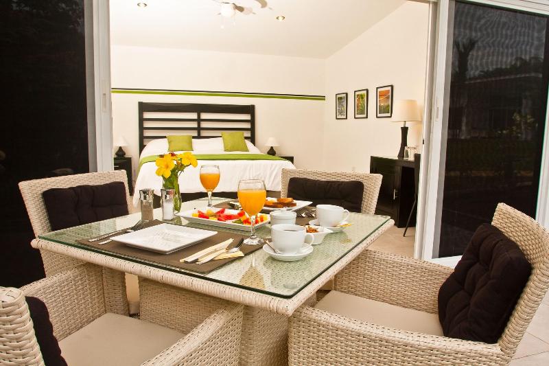 Bocas Del Mar Hotel image