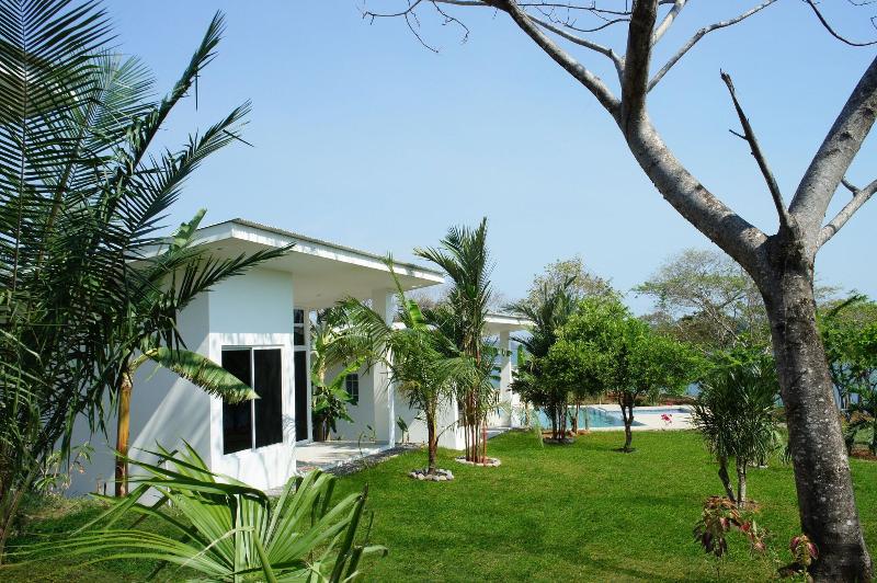 Bocas Del Mar Hotel image