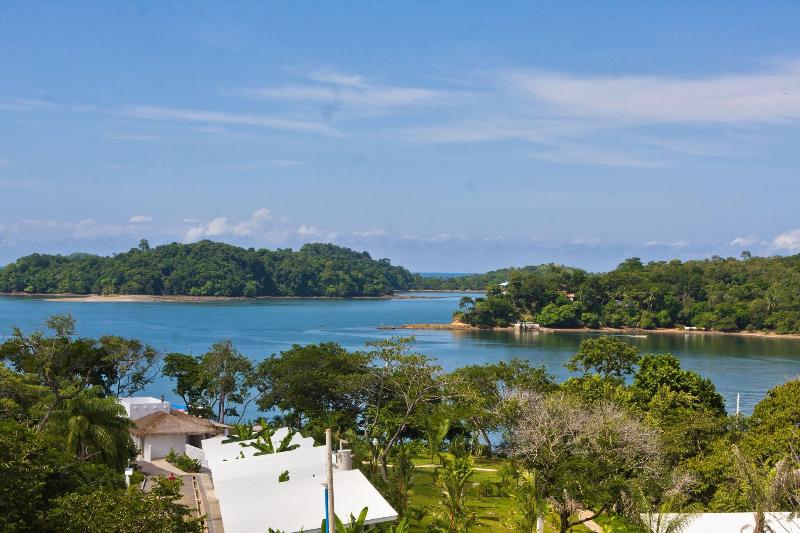 Bocas Del Mar Hotel image