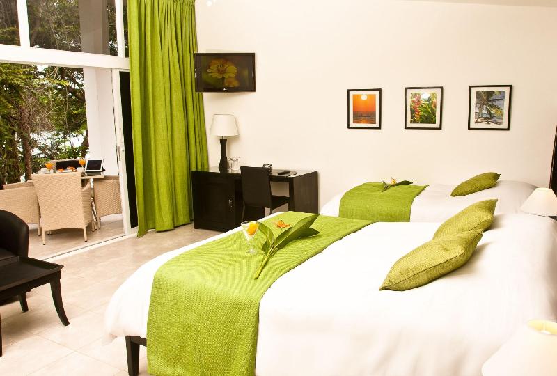 Bocas Del Mar Hotel image