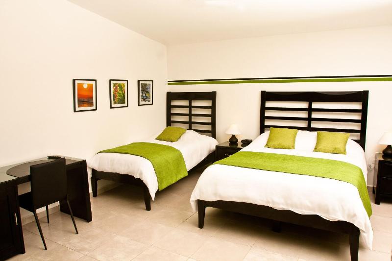 Bocas Del Mar Hotel image