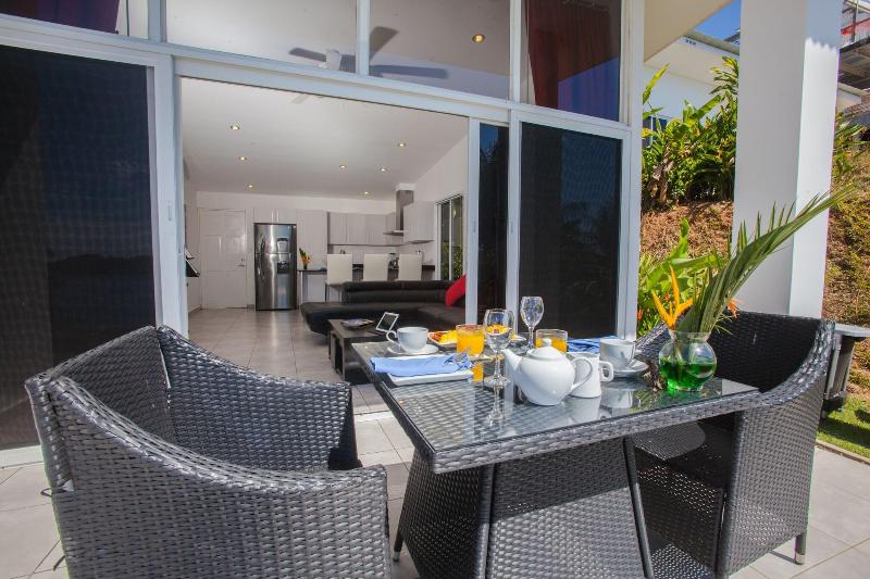 Bocas Del Mar Hotel image