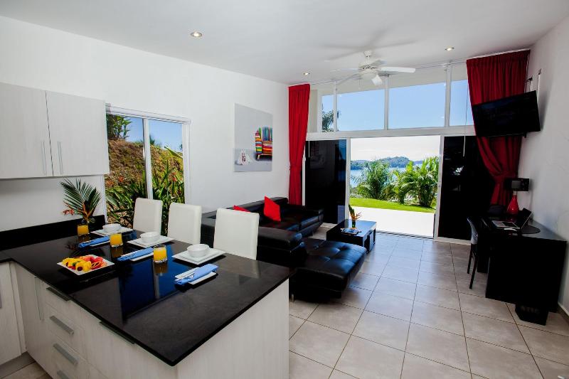Bocas Del Mar Hotel image