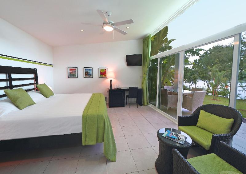 Bocas Del Mar Hotel image