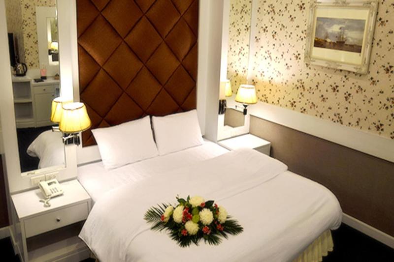 Raya Grand Hotel image