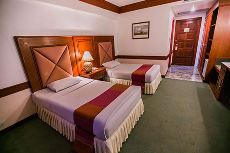 Raya Grand Hotel image