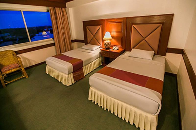 Raya Grand Hotel image