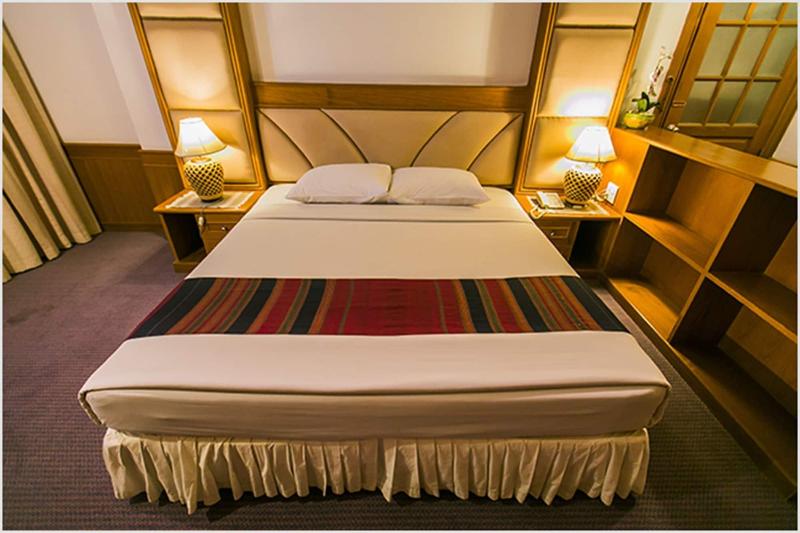 Raya Grand Hotel image