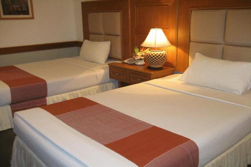 Raya Grand Hotel image