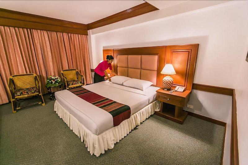 Raya Grand Hotel image