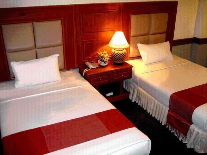Raya Grand Hotel image