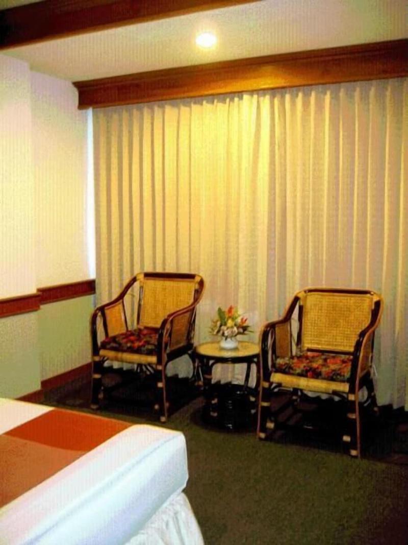 Raya Grand Hotel image
