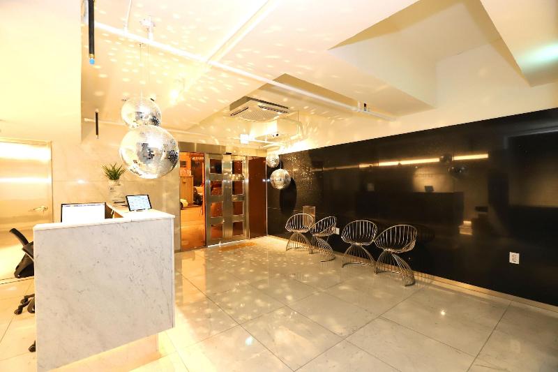 Hotel Lesign image