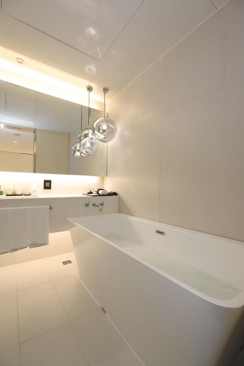 Hotel Lesign image