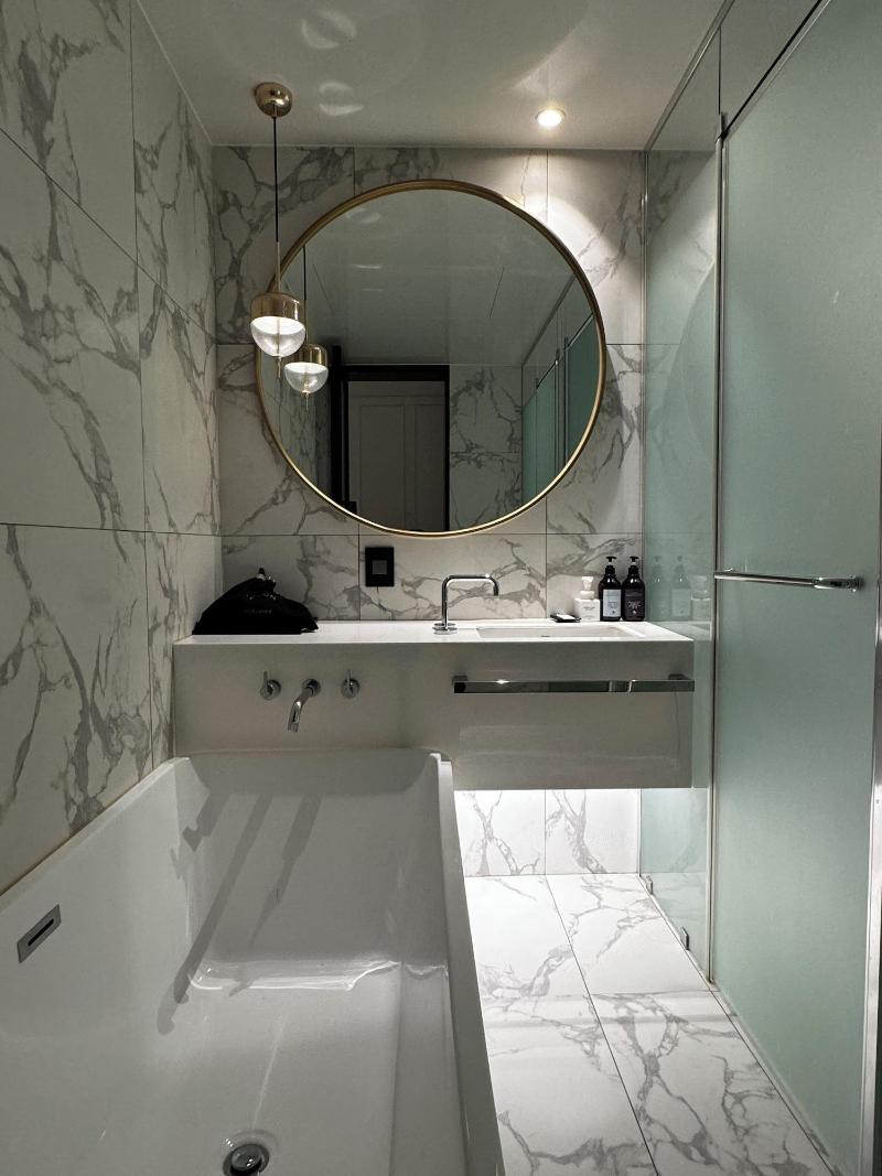 Hotel Lesign image