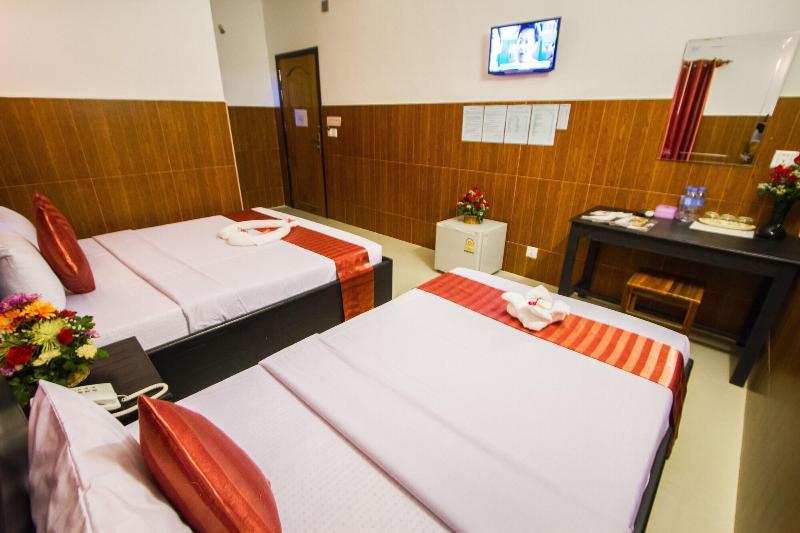 Botoum Hotel image