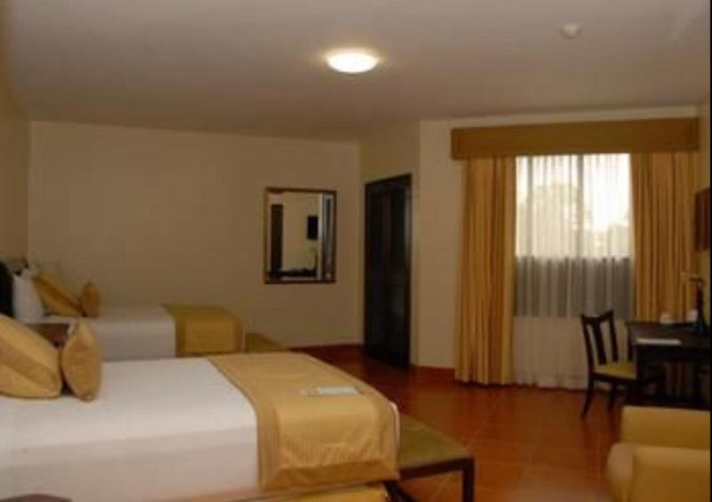 Hotel Los Portales image