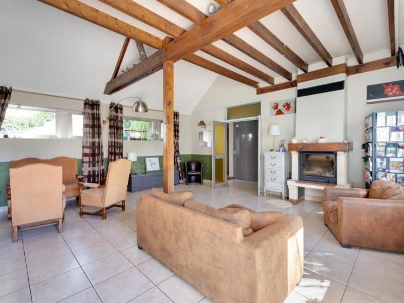 Brit Hotel Le Cygne image