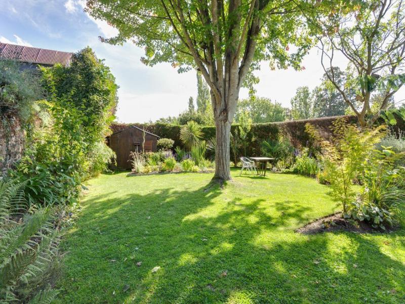 Brit Hotel Le Cygne image