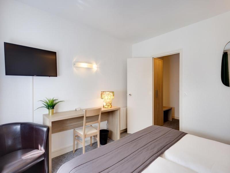 Brit Hotel Le Cygne image