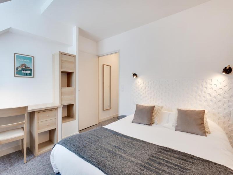 Brit Hotel Le Cygne image