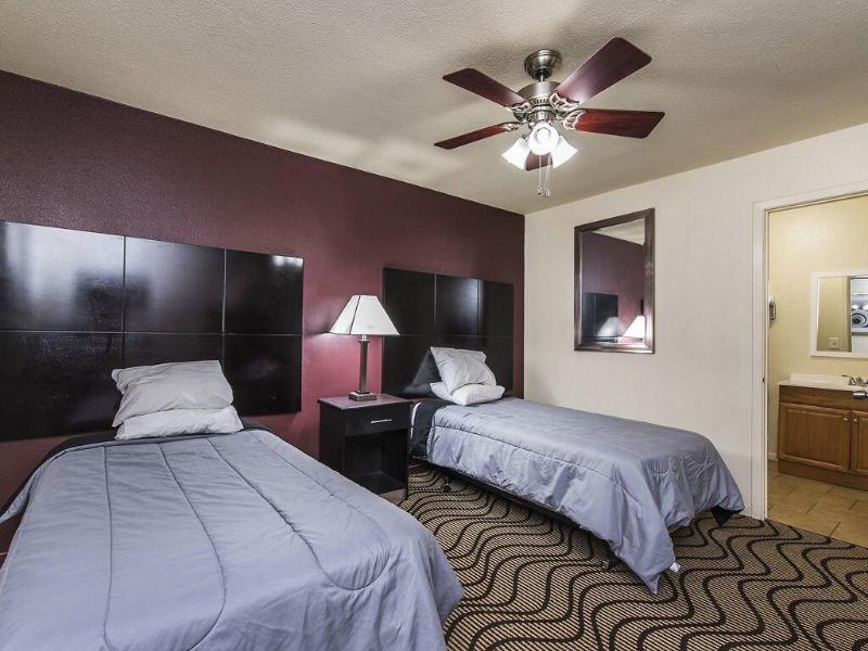 Relax Inn image